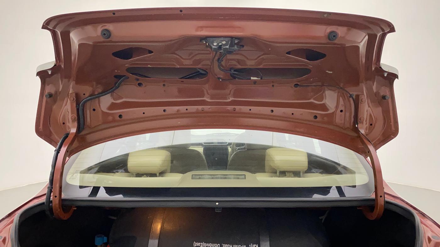 2017 Maruti Dzire ZXI AMT, CNG, Automatic, 60,595 km, Boot Door Open