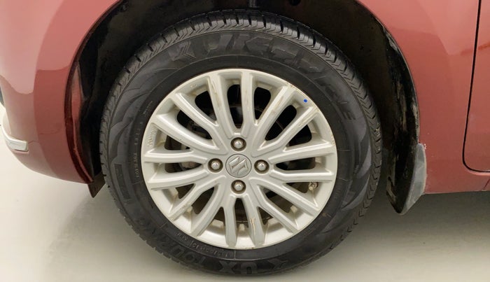 2017 Maruti Dzire ZXI AMT, CNG, Automatic, 60,595 km, Left Front Wheel