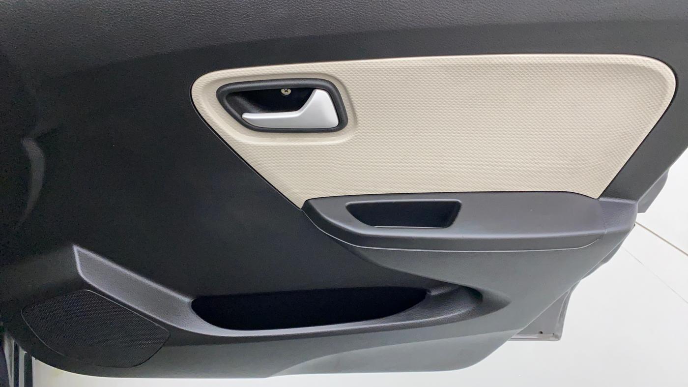 2021 Maruti Alto LXI CNG, CNG, Manual, 16,511 km, Driver Side Door Panels Control