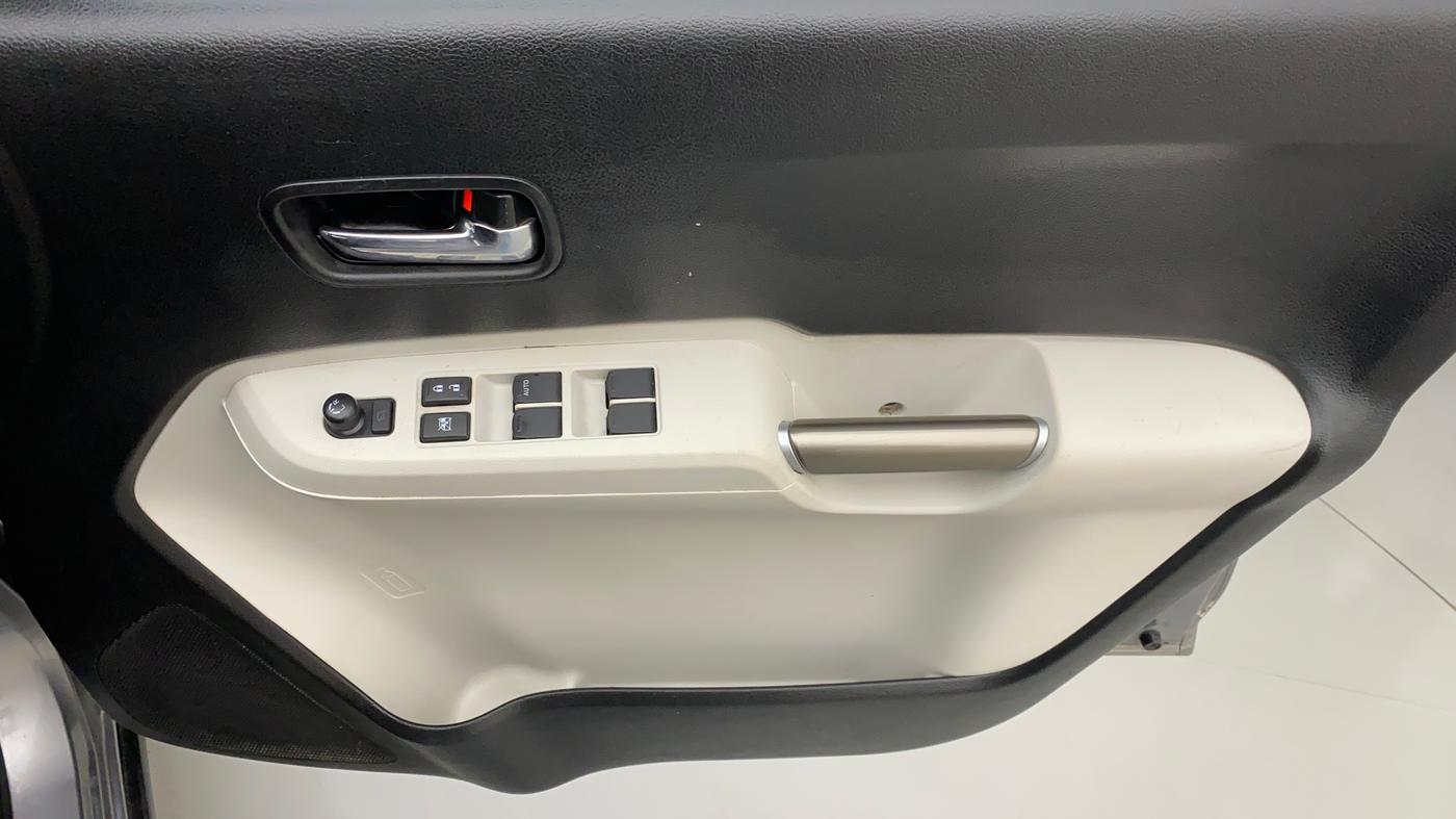 2017 Maruti IGNIS ZETA 1.2 AMT, Petrol, Automatic, 68,890 km, Driver Side Door Panels Control