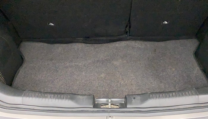 2017 Maruti IGNIS ZETA 1.2 AMT, Petrol, Automatic, 68,890 km, Boot Inside