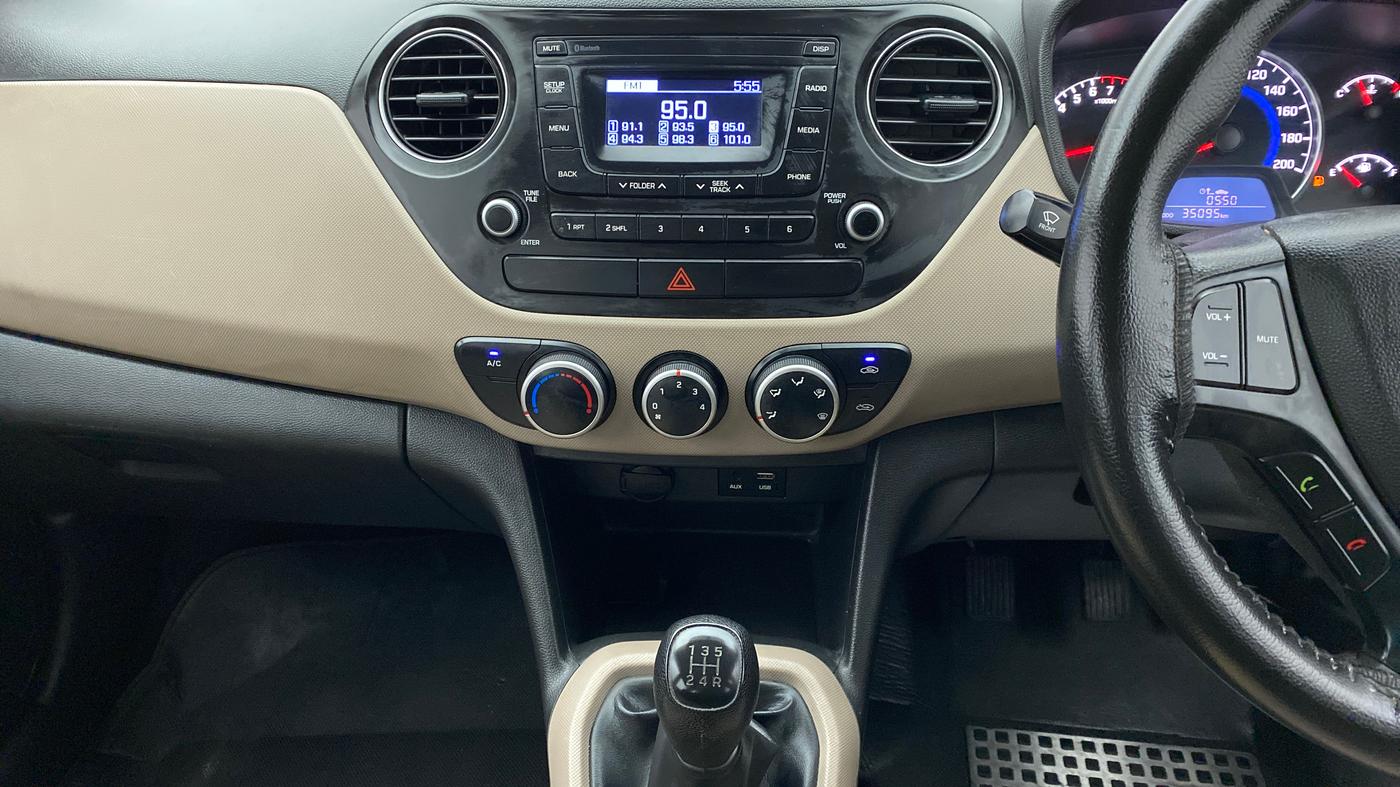 2018 Hyundai Grand i10 MAGNA 1.2 KAPPA VTVT, Petrol, Manual, 35,122 km, Air Conditioner