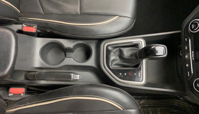 2017 Hyundai Creta SX PLUS AT 1.6 DIESEL, Diesel, Automatic, 89,988 km, Gear Lever