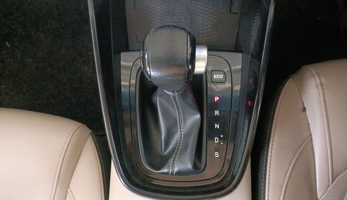 2021 MG HECTOR SHARP 1.5 PETROL CVT, Petrol, Automatic, 1,22,488 km, Gear Lever