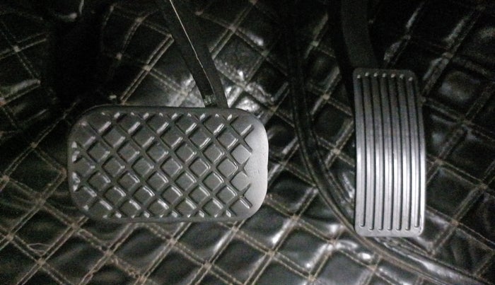 2021 MG HECTOR SHARP 1.5 PETROL CVT, Petrol, Automatic, 1,22,488 km, Pedals