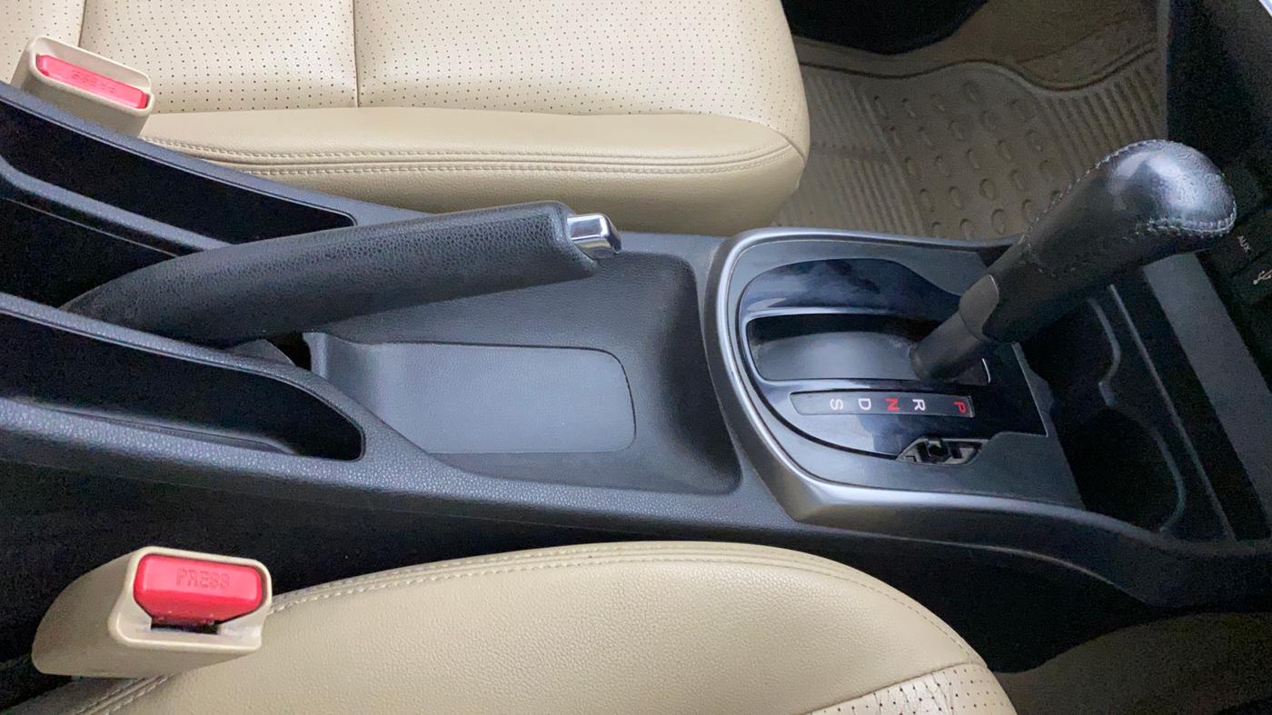 2015 Honda City 1.5L I-VTEC VX CVT, Petrol, Automatic, 1,09,144 km, Gear Lever