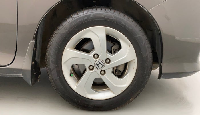 2015 Honda City 1.5L I-VTEC VX CVT, Petrol, Automatic, 1,09,144 km, Right Front Wheel