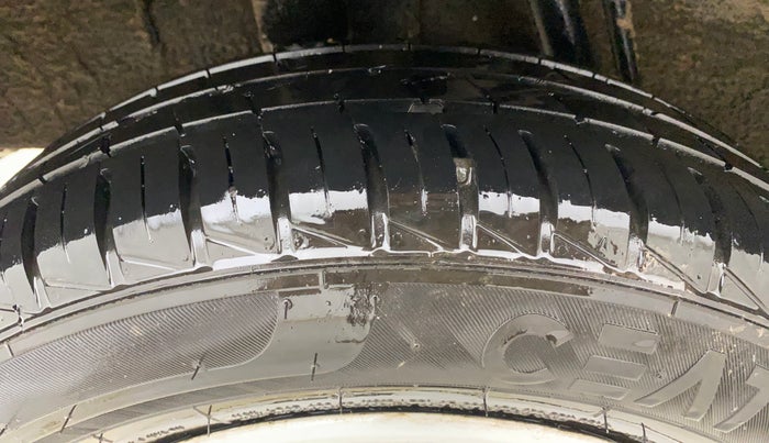 2024 Renault Kwid RXT 1.0, Petrol, Manual, 8,653 km, Right Rear Tyre Tread