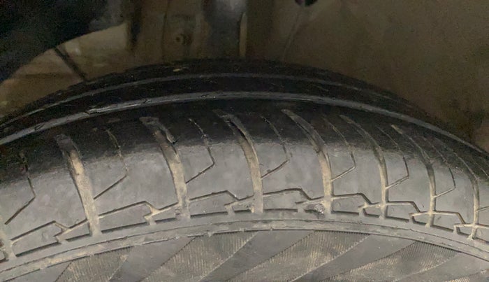 2022 Maruti Dzire VXI, Petrol, Manual, 36,064 km, Left Front Tyre Tread