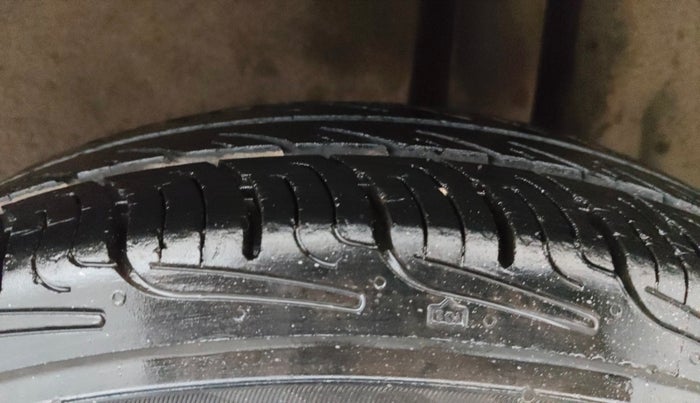 2013 Maruti Swift Dzire VXI, Petrol, Manual, 66,865 km, Left Rear Tyre Tread