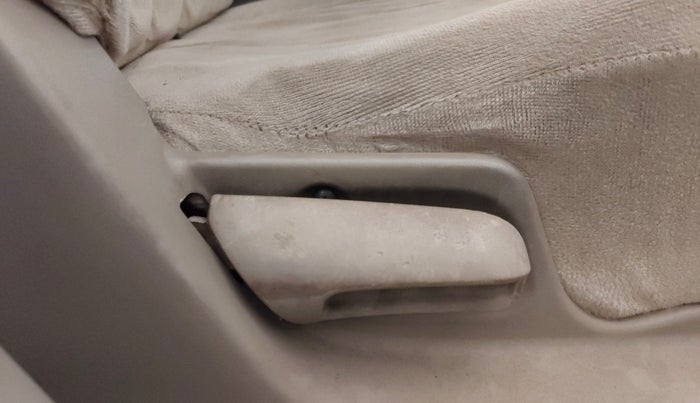 2013 Maruti Swift Dzire VXI, Petrol, Manual, 66,865 km, Driver Side Adjustment Panel