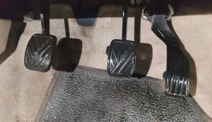 2013 Maruti Swift Dzire VXI, Petrol, Manual, 66,865 km, Pedals