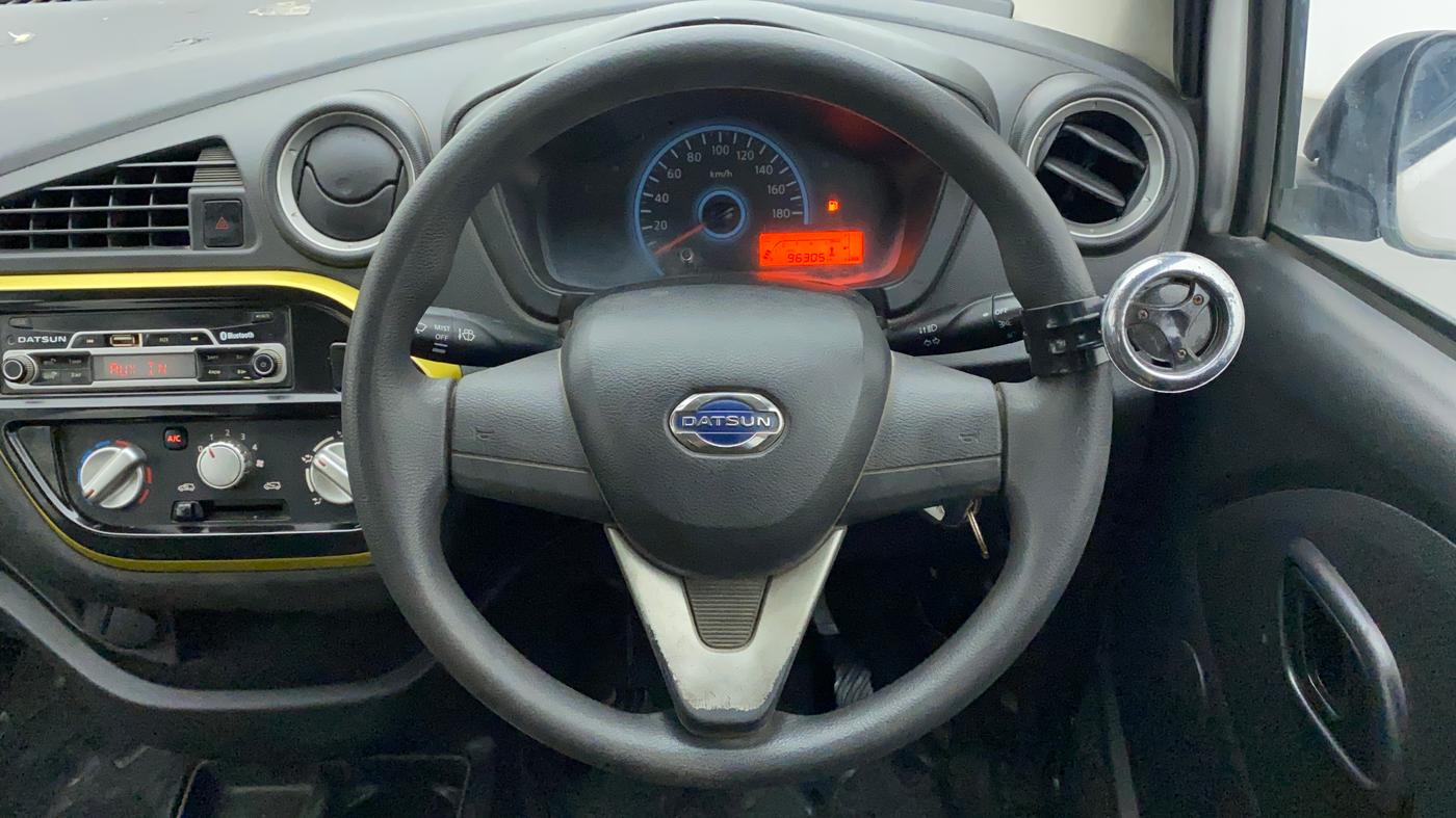 2017 Datsun Redi Go GOLD LIMITED EDITION, Petrol, Manual, 96,382 km, Steering Wheel Close Up