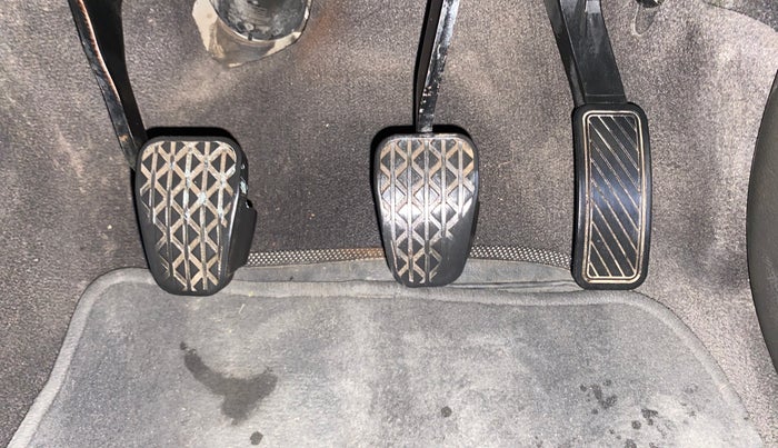 2015 Ford New Figo TREND 1.2 PETROL, Petrol, Manual, 86,735 km, Pedals