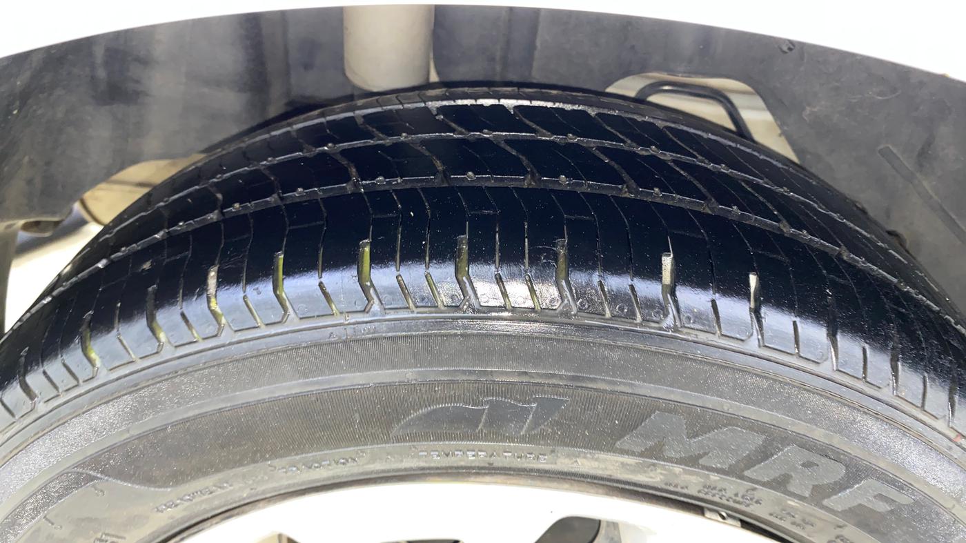 2015 Ford New Figo TREND 1.2 PETROL, Petrol, Manual, 86,765 km, Right Rear Tyre Tread