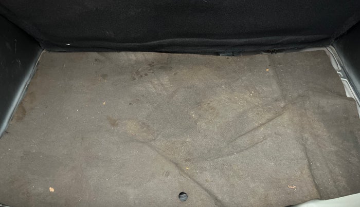 2015 Hyundai Grand i10 SPORTZ 1.2 KAPPA VTVT, Petrol, Manual, 73,042 km, Boot Inside