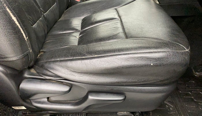 2018 Toyota Innova Crysta 2.4 GX 7 STR, Diesel, Manual, 52,018 km, Driver Side Adjustment Panel