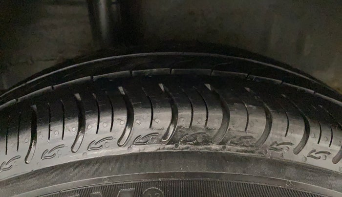 2022 Honda Amaze 1.2L I-VTEC VX CVT, Petrol, Automatic, 24,905 km, Right Rear Tyre Tread