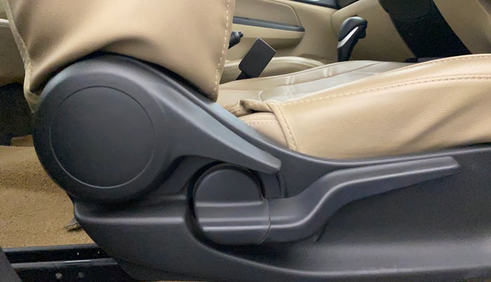 2022 Honda Amaze 1.2L I-VTEC VX CVT, Petrol, Automatic, 24,905 km, Driver Side Adjustment Panel