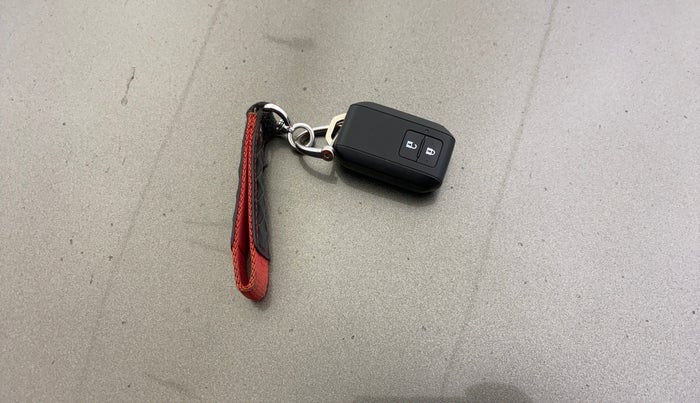 2021 Toyota Glanza G CVT, Petrol, Automatic, 37,284 km, Key Close Up