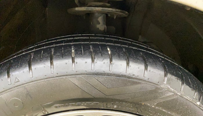 2021 Toyota Glanza G CVT, Petrol, Automatic, 37,284 km, Right Front Tyre Tread