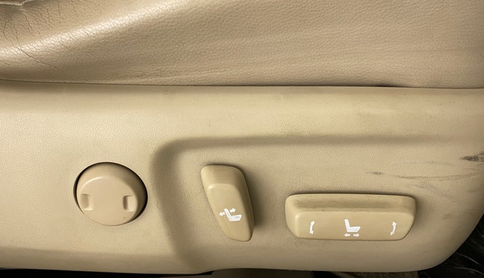 2013 Toyota Camry 2.5L AT, Petrol, Automatic, 96,362 km, Driver Side Adjustment Panel