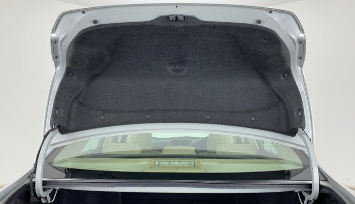 2013 Toyota Camry 2.5L AT, Petrol, Automatic, 96,362 km, Boot Door Open