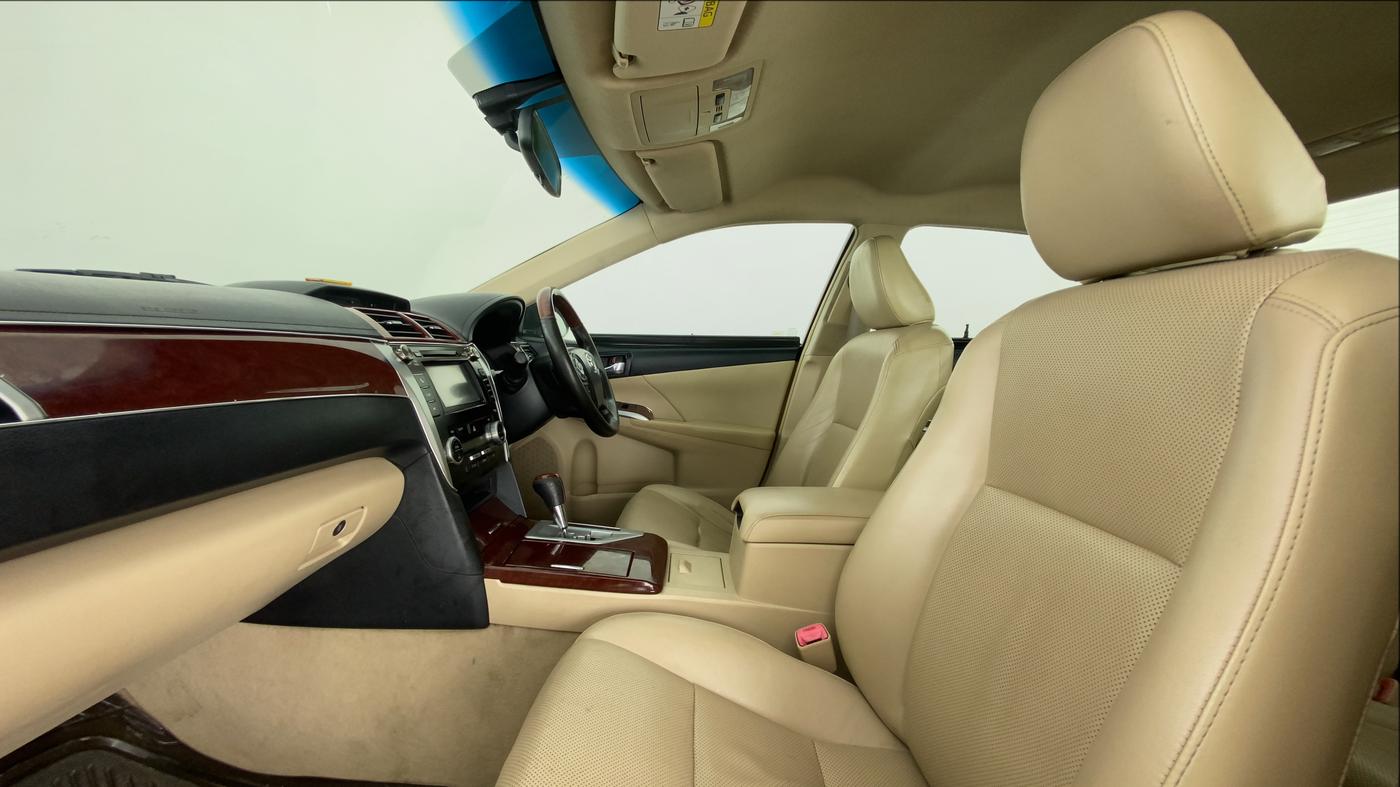 2013 Toyota Camry 2.5L AT, Petrol, Automatic, 96,362 km, Right Side Front Door Cabin