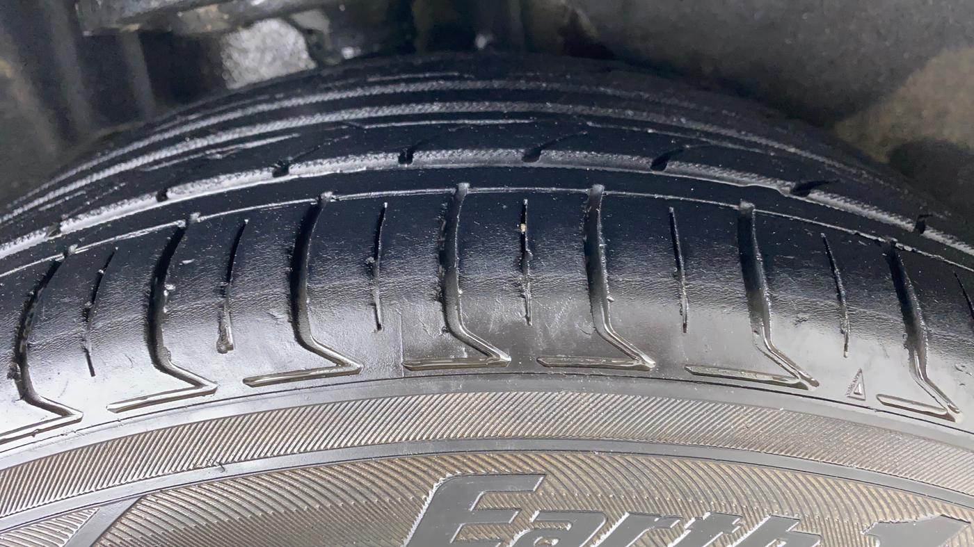 2013 Toyota Camry 2.5L AT, Petrol, Automatic, 96,362 km, Right Rear Tyre Tread