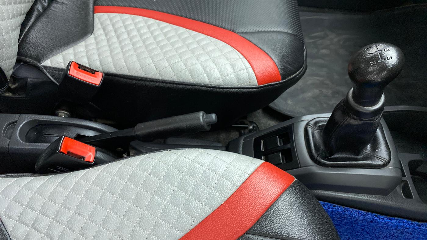 2017 Maruti Alto 800 LXI, Petrol, Manual, 67,385 km, Gear Lever