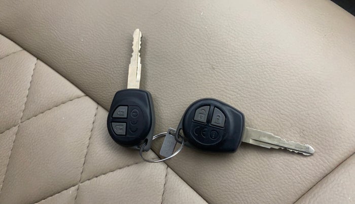 2023 Maruti Ertiga   VXI (O) CNG, CNG, Manual, 69,870 km, Key Close Up