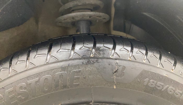 2023 Maruti Ertiga   VXI (O) CNG, CNG, Manual, 69,870 km, Right Front Tyre Tread