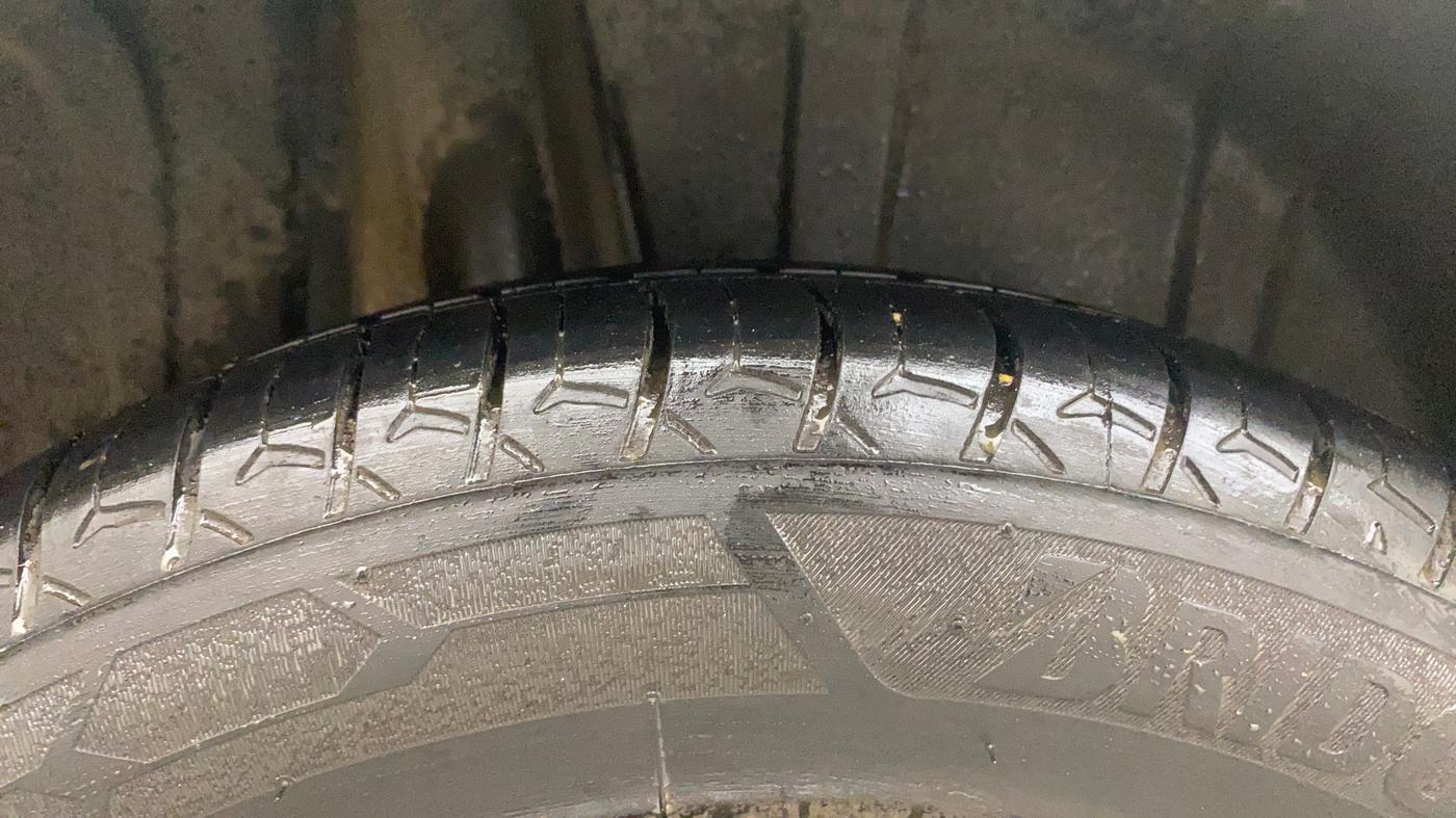 2023 Maruti Ertiga   VXI (O) CNG, CNG, Manual, 69,870 km, Right Rear Tyre Tread