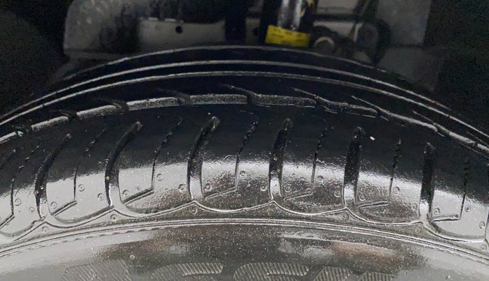 2020 Ford Ecosport TITANIUM + 1.5L PETROL, Petrol, Manual, 22,046 km, Left Front Tyre Tread
