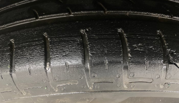 2020 Hyundai GRAND I10 NIOS SPORTZ AMT 1.2 KAPPA VTVT, Petrol, Automatic, 22,492 km, Left Front Tyre Tread