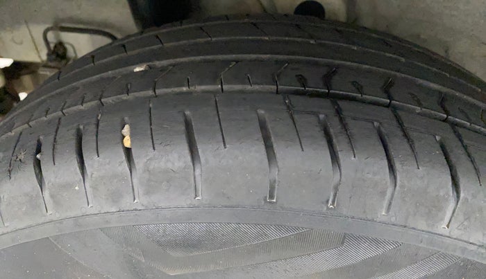 2019 Hyundai VENUE S 1.2, Petrol, Manual, 40,580 km, Right Rear Tyre Tread