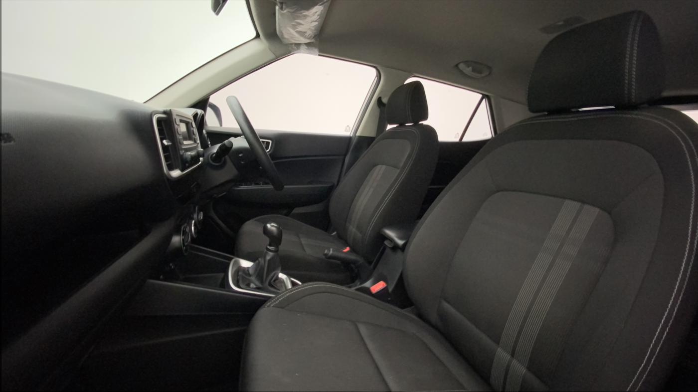 2019 Hyundai VENUE S 1.2, Petrol, Manual, 40,580 km, Right Side Front Door Cabin