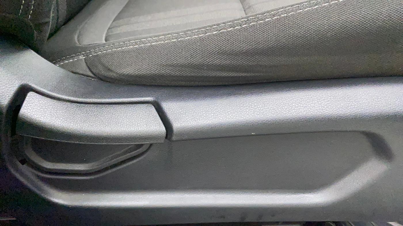 2019 Hyundai VENUE S 1.2, Petrol, Manual, 40,580 km, Driver Side Adjustment Panel