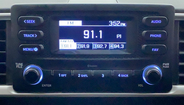 2019 Hyundai VENUE S 1.2, Petrol, Manual, 40,580 km, Infotainment System