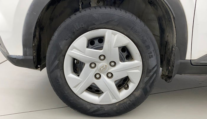 2019 Hyundai VENUE S 1.2, Petrol, Manual, 40,580 km, Left Front Wheel