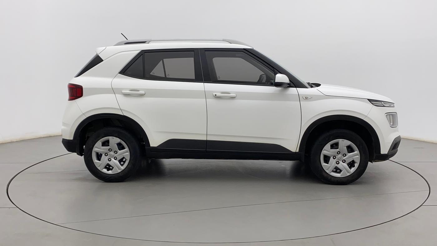2019 Hyundai VENUE S 1.2, Petrol, Manual, 40,580 km, Right Side View