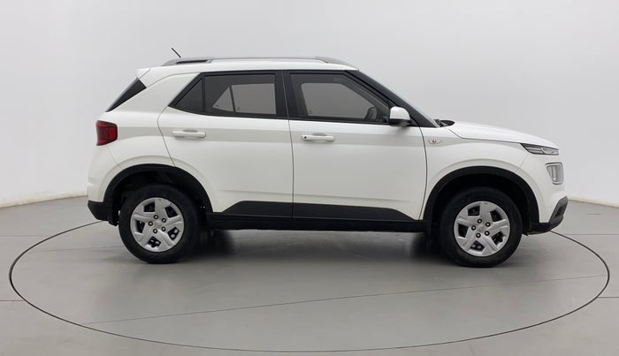 2019 Hyundai VENUE S 1.2, Petrol, Manual, 40,580 km, Right Side View