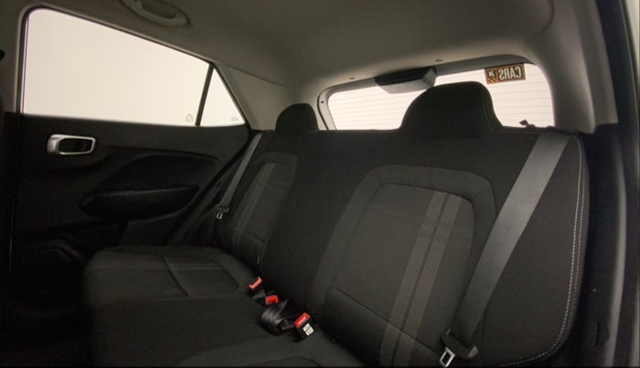 2019 Hyundai VENUE S 1.2, Petrol, Manual, 40,580 km, Right Side Rear Door Cabin