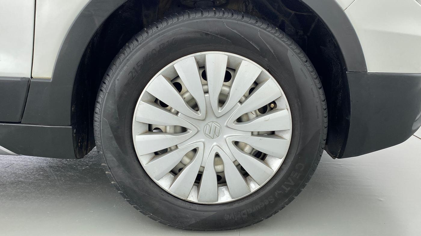2016 Maruti S Cross SIGMA 1.3, Diesel, Manual, 82,576 km, Right Front Wheel