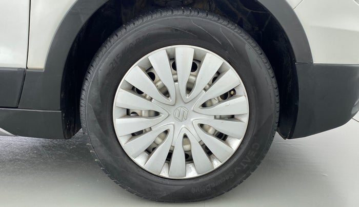 2016 Maruti S Cross SIGMA 1.3, Diesel, Manual, 82,576 km, Right Front Wheel