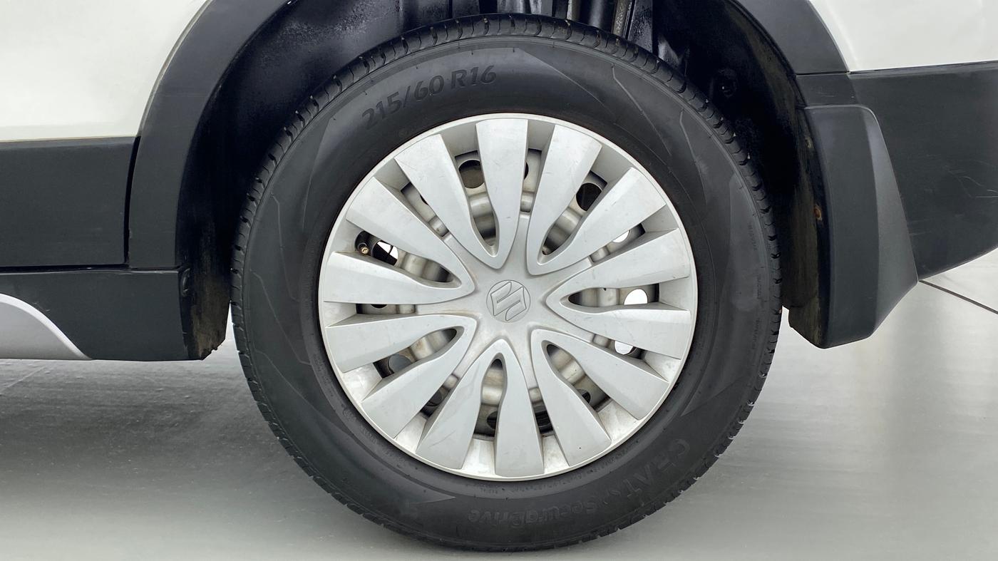 2016 Maruti S Cross SIGMA 1.3, Diesel, Manual, 82,576 km, Left Rear Wheel