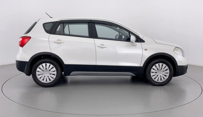 2016 Maruti S Cross SIGMA 1.3, Diesel, Manual, 82,576 km, Right Side View