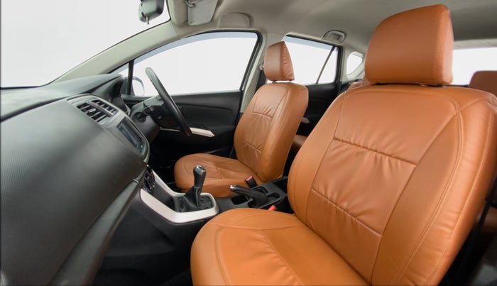 2016 Maruti S Cross SIGMA 1.3, Diesel, Manual, 82,576 km, Right Side Front Door Cabin