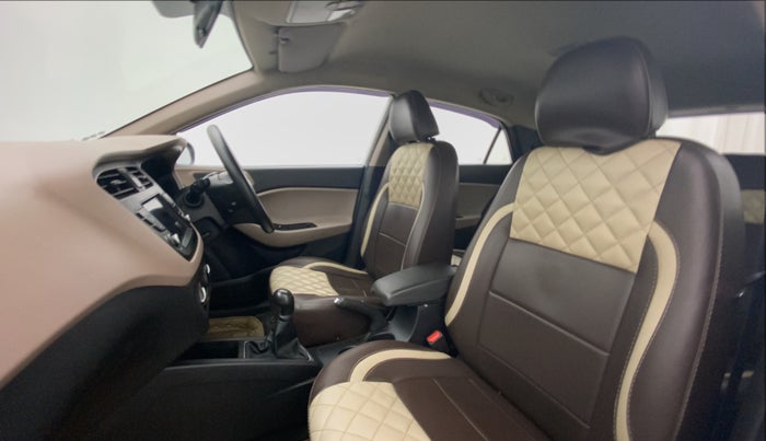 2019 Hyundai Elite i20 SPORTZ PLUS 1.2, Petrol, Manual, 47,575 km, Right Side Front Door Cabin