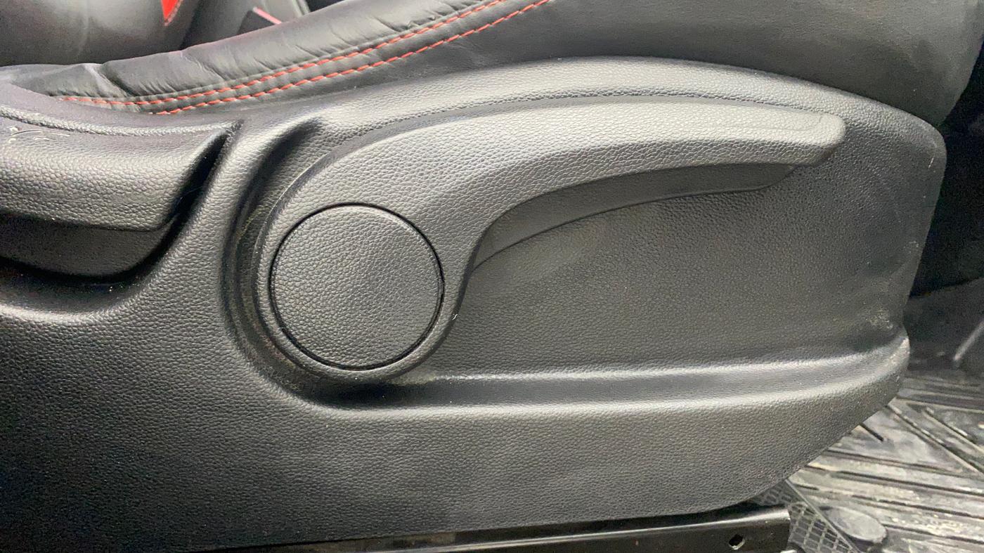 2018 Hyundai Creta SX AT 1.6 PETROL, Petrol, Automatic, 65,608 km, Driver Side Adjustment Panel